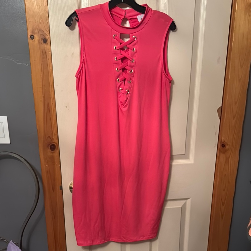 Coral 🪸 Pink Lace-Up Sleeveless Dress
